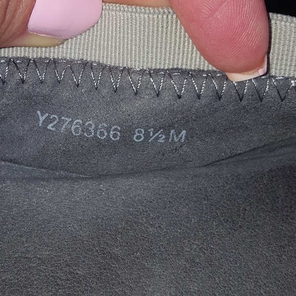 Stuart Weitzman Giveable Flats - Picture 3 of 8